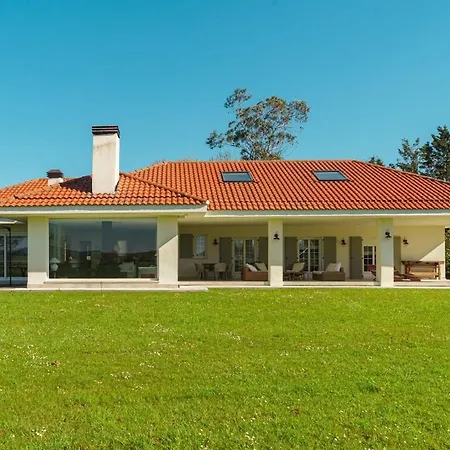 Maravillosa Casa Con Porche Y Jardin Вилла