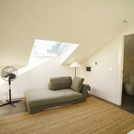 Maravillosa Casa Con Porche Y Jardin Галисано