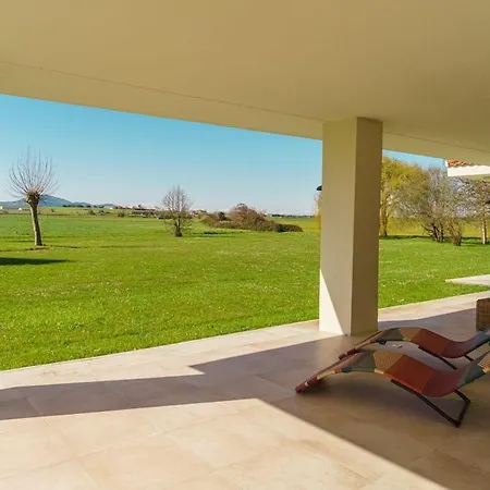 Вилла Maravillosa Casa Con Porche Y Jardin *