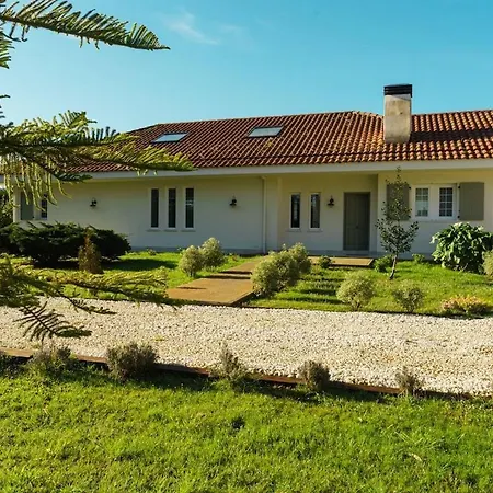 Вилла Maravillosa Casa Con Porche Y Jardin Галисано